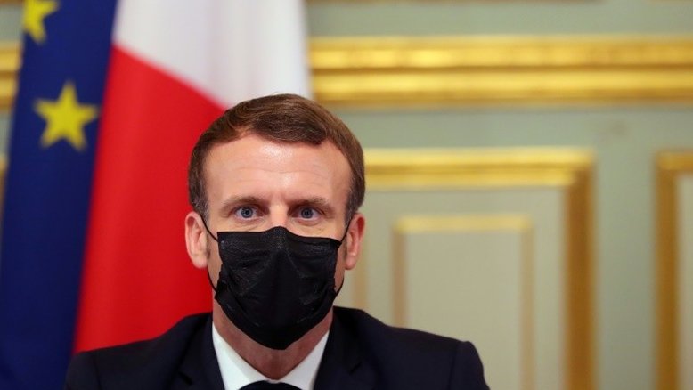 Macron entende que charges podem "chocar" mas critica a violência