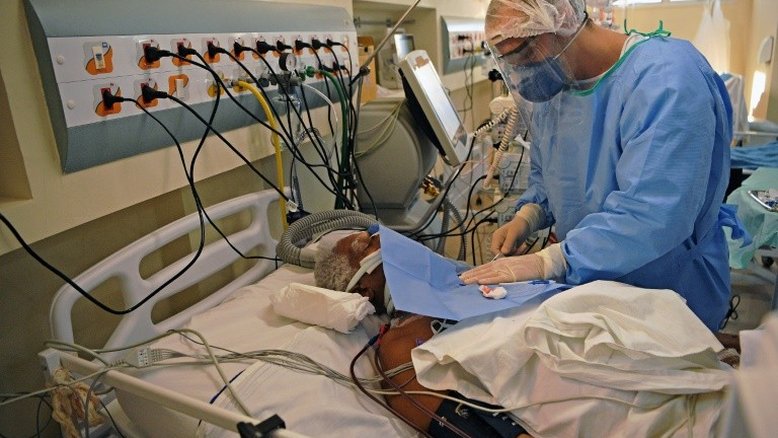 Brasil ultrapassa marca de 170 mil mortes na pandemia de Covid
