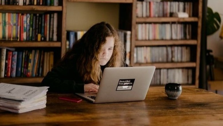 Enem digital deverá mudar preparo para o exame, dizem professores