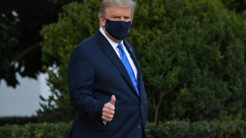 Hospitalização de Trump por covid-19 abala campanha eleitoral