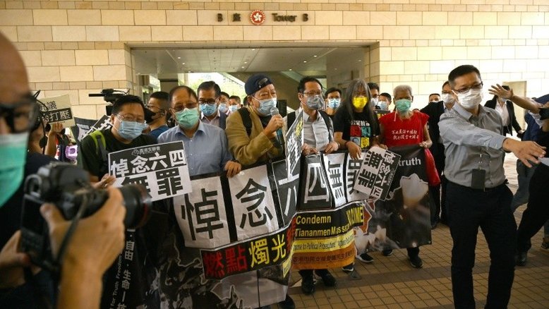 EUA sanciona outros quatro funcionários de Hong Kong por repressão
