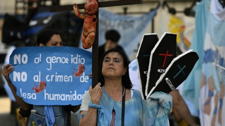 Manifestantes antiaborto protestam na Argentina