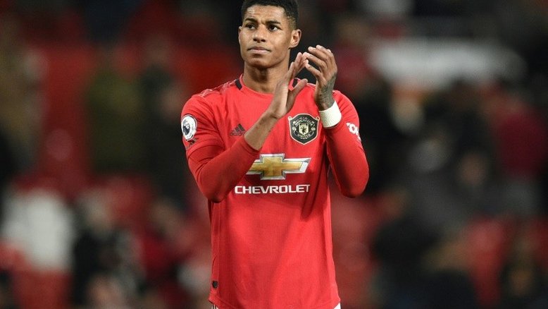 Jogador inglês Marcus Rashford convence governo sobre pobreza infantil