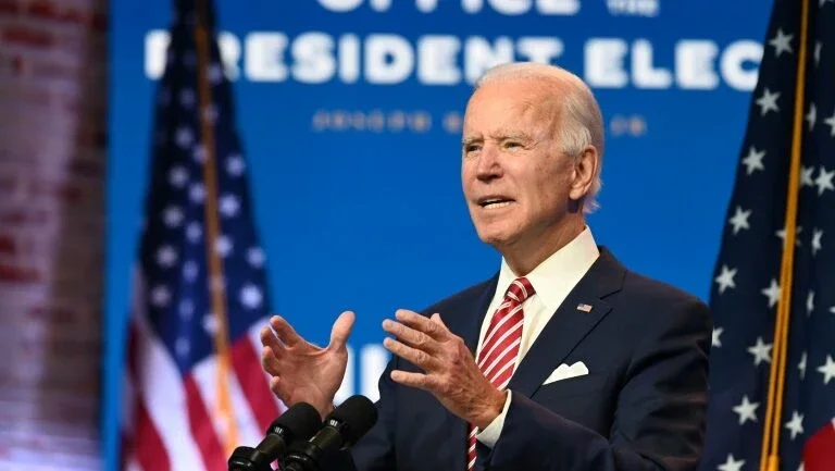 Joe Biden pede para Anthony Fauci fazer parte de seu governo