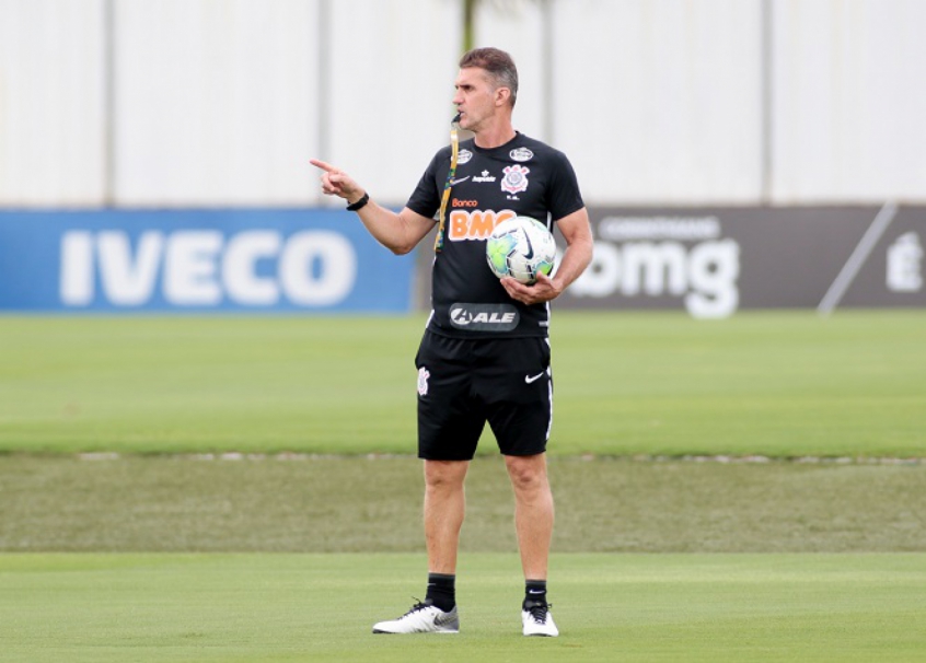 Grêmio faz último trabalho antes de enfrentar o Corinthians