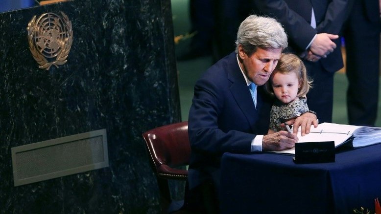 John Kerry passa a ser homem forte de Biden para o clima