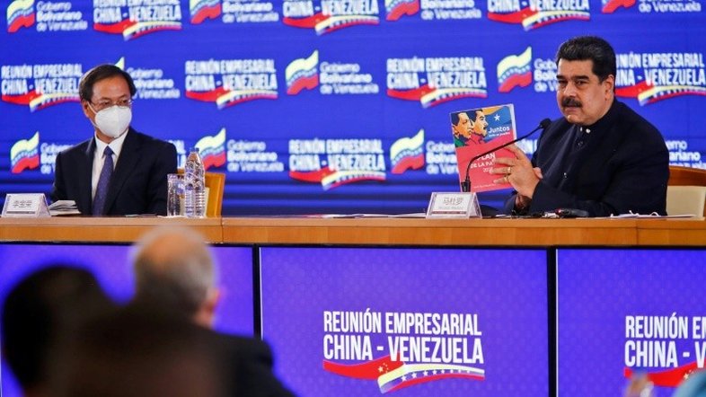 Maduro pede ajuda à China e abre portas para investimentos na indústria da Venezuela