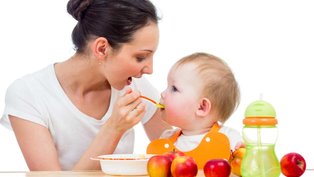 Mãe recente, não enlouqueça. Saiba o que NÃO fazer na introdução alimentar do seu filho