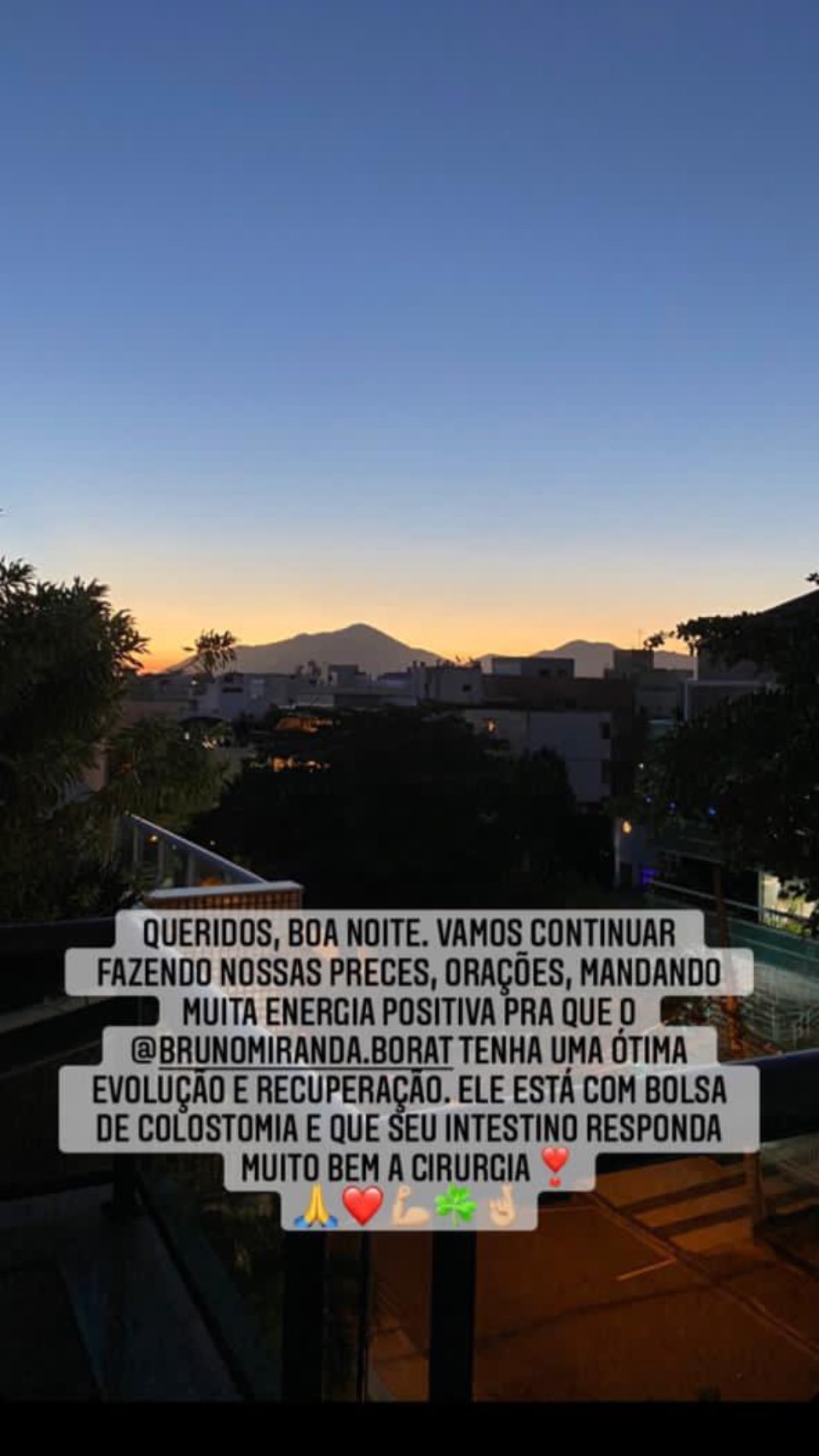 Após cirurgia de emergência, esposa de Borat do ‘Amor e Sexo’ pede orações