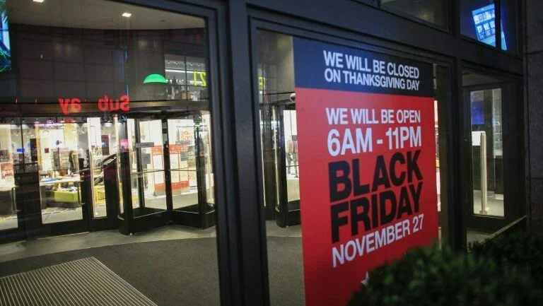 Vendas pela internet nos EUA disparam com a "Black Friday"