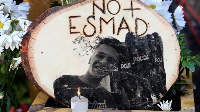 Jovem morto em protestos de 2019 recebe homenagem em Bogotá