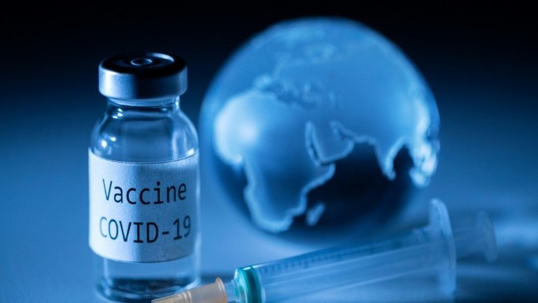 Pfizer/BioNTech faz primeiro pedido de autorização para vacina de covid-19 nos EUA