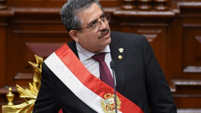 Merino nomeia conservador como novo primeiro-ministro no Peru