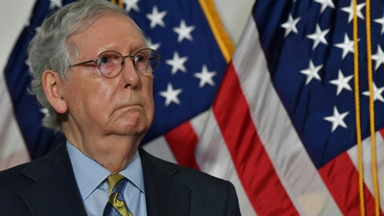 Líder republicano no Senado Mitch McConnell é reeleito no Kentucky
