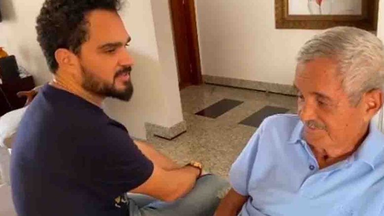 Impossibilitado de ir ao velório do pai, Luciano Camargo faz homenagem em vídeo
