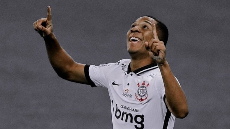 Matheus Davó presenteia mãe com carro e relata emoção: 'Ela não parou de chorar'