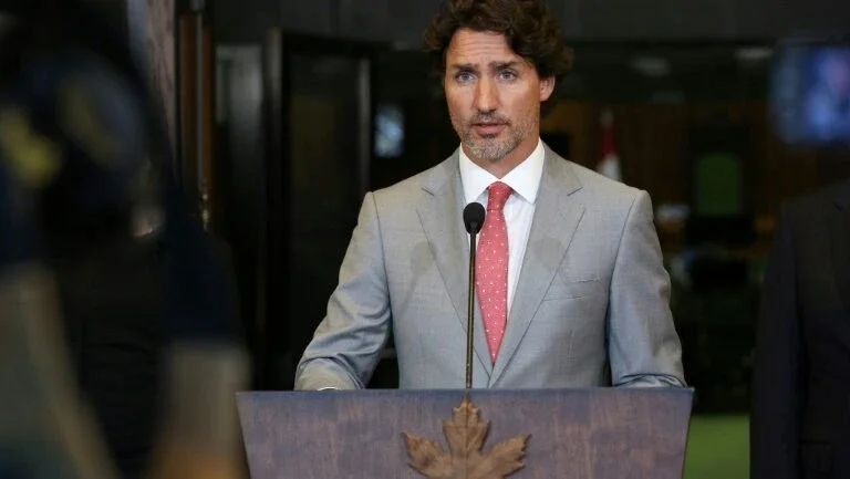Vacinação contra Covid-19 começará na segunda-feira no Canadá