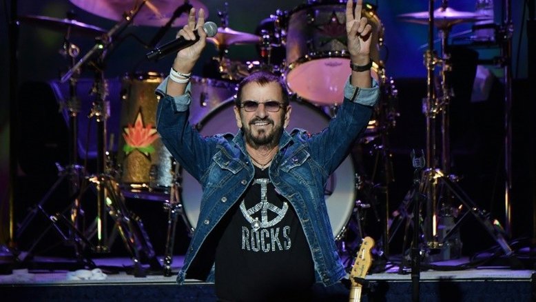 Um disco, um livro e um pouco de pintura: a dinâmica quarentena de Ringo Starr
