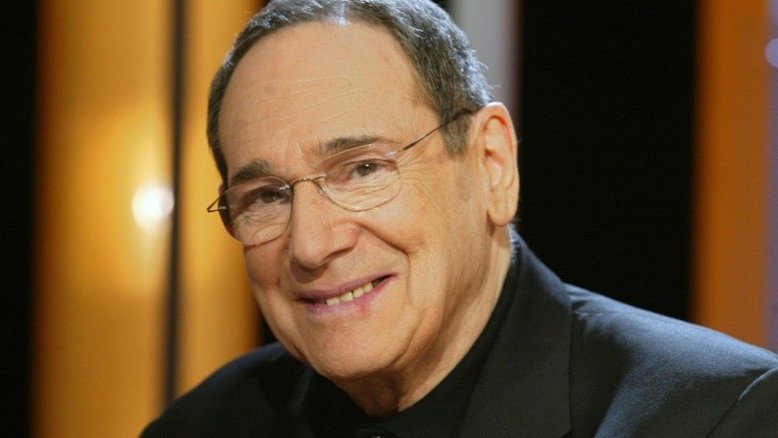 Morre lenda do teatro francês Robert Hossein, aos 93 anos