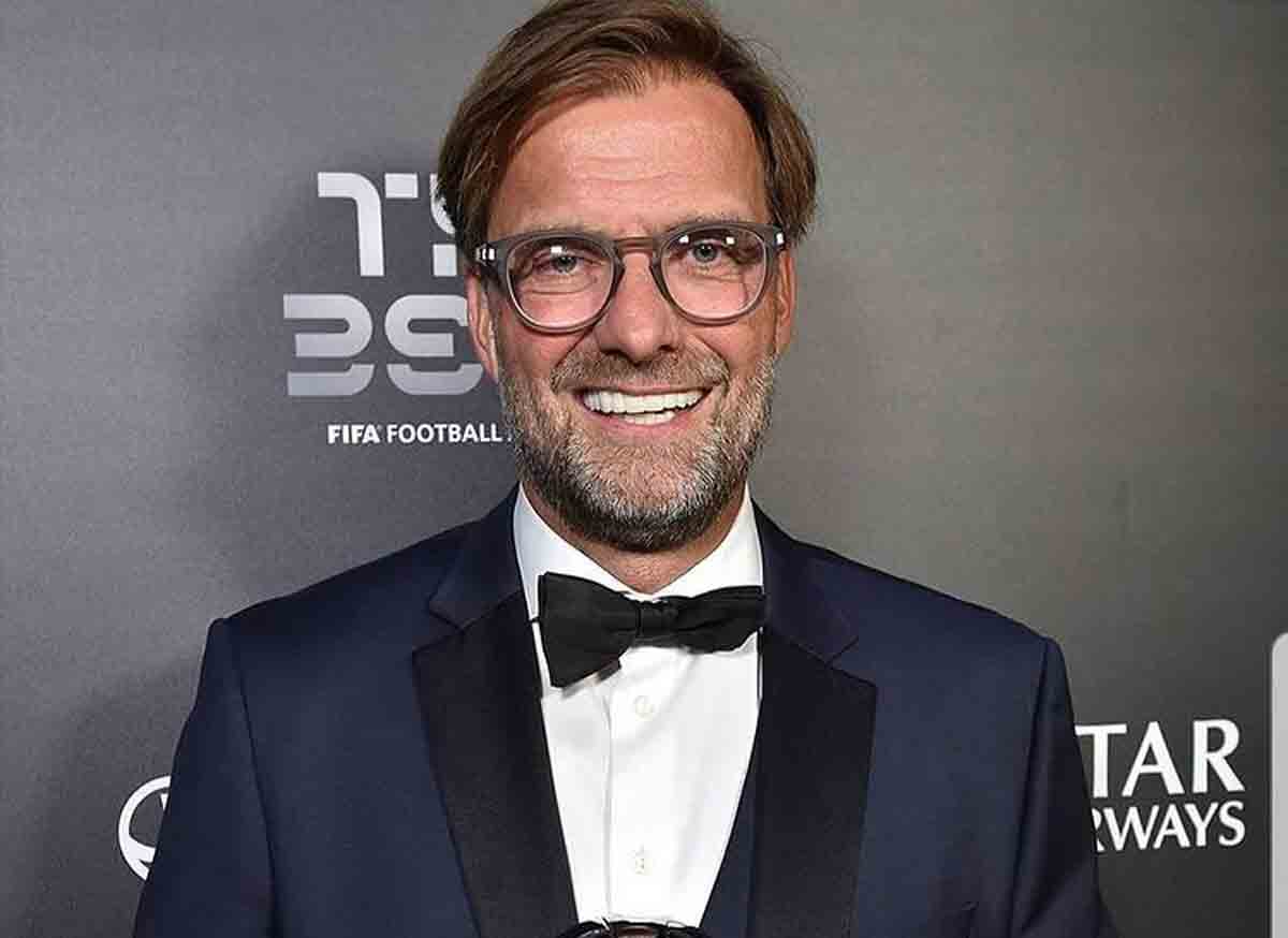 Jürgen Klopp é eleito o melhor técnico do mundo pela 2ª vez
