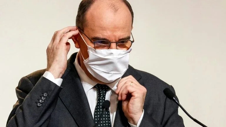França terá toque de recolher às 20h, inclusive na noite de Ano Novo