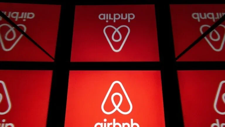 Airbnb abre capital e espera valorização de US$ 35 bilhões