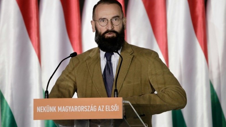 Flagrante de aliado em orgia gay enfraquece premier húngaro ultraconservador