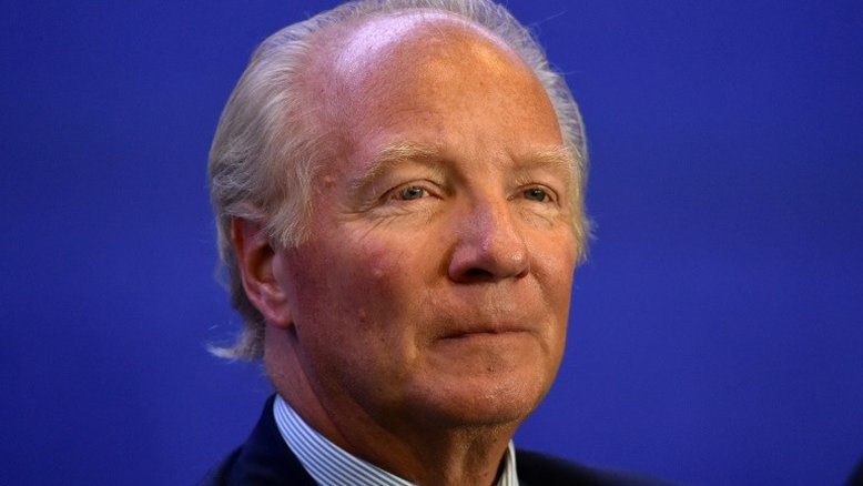 Ex-ministro francês é acusado em caso de financiamento ilegal da campanha de Sarkozy