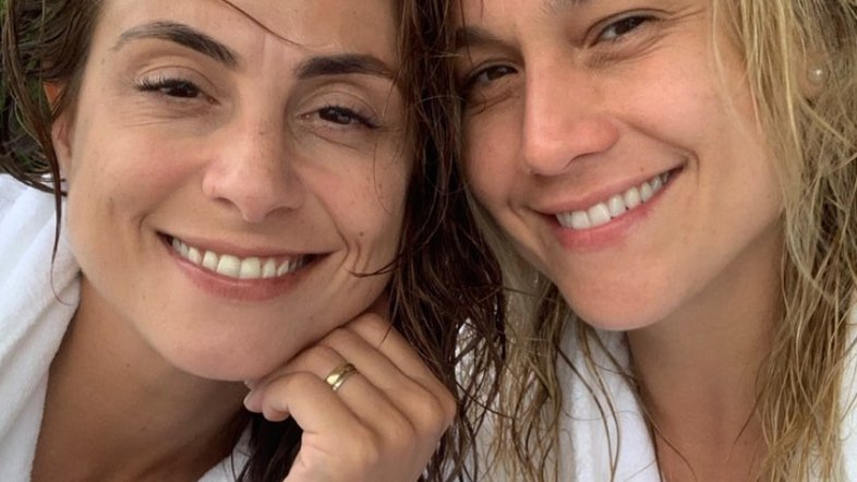 Fernanda Gentil diz que tenta ser menos ciumenta para deixar esposa feliz