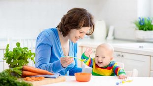 "Mãe recente, sem tempo para se cuidar, e ainda fazer introdução alimentar do seu bebê ser leve? Saiba como!"