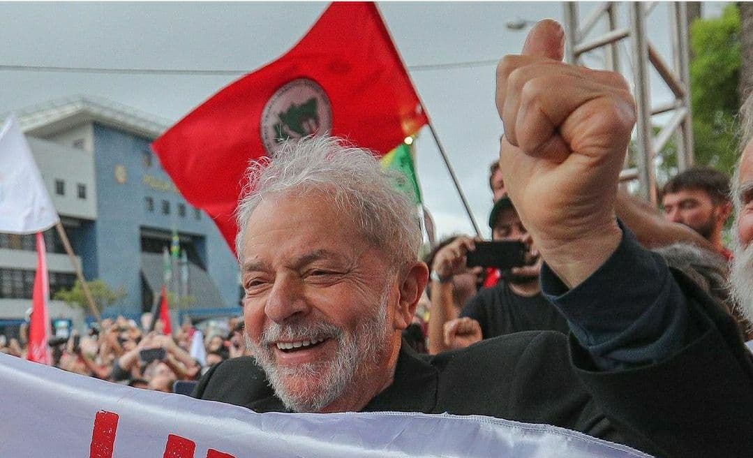 A absurda decisão de Fachin poderá salvar o Brasil de Lula e de Bolsonaro