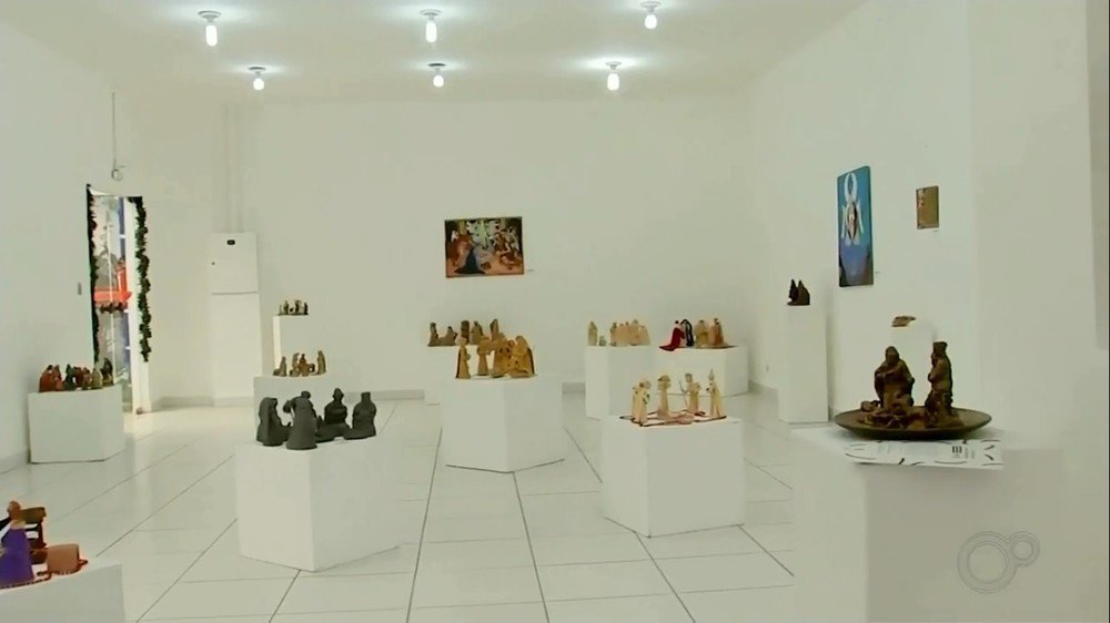Com bucha vegetal, esponja de aço e casca de árvore, artesão faz presépios no interior paulista 4 Com bucha vegetal, esponja de aço e casca de árvore, artesão faz presépios no interior paulista