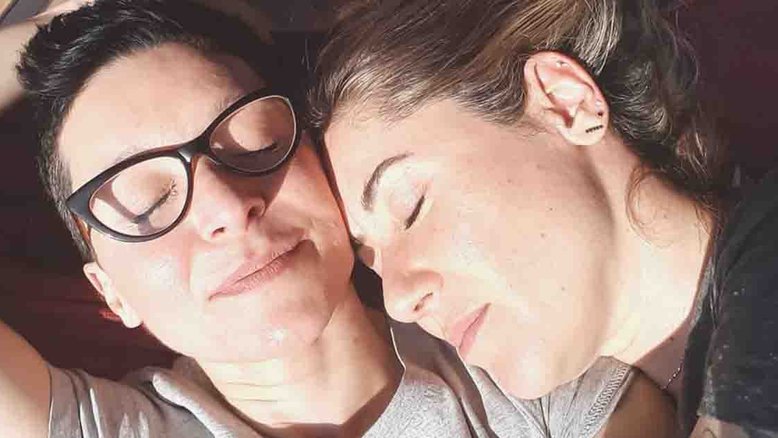 Patricia Marx se declara para namorada em foto romântica: "Obrigada por existir"