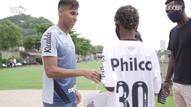 Futebol brasileiro faz gol de placa contra o racismo