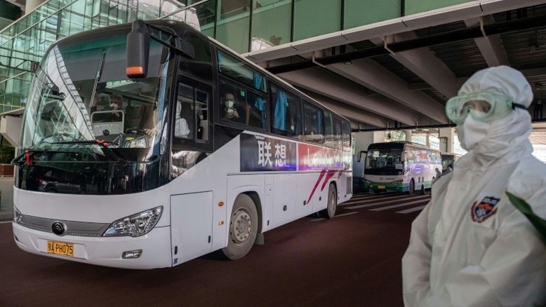 China informa 1ª morte por covid-19 em oito meses; equipe da OMS em Wuhan