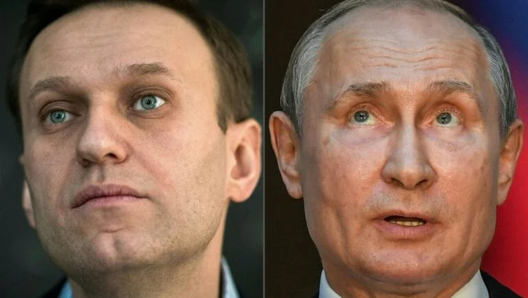 Rússia ameaça Navalny com prisão caso retorne ao país