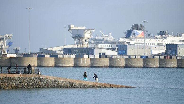 Tráfego flui no canal da Mancha no 1o dia do Brexit