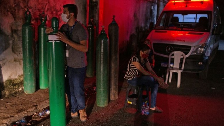 Maduro, não reconhecido pelo Brasil, vai enviar oxigênio para Manaus