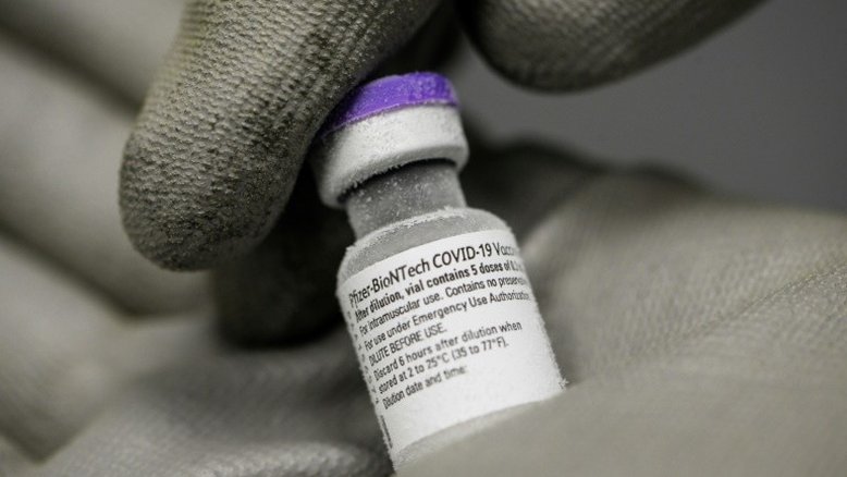 Pfizer garante limitação para uma semana dos atrasos na entrega de vacinas