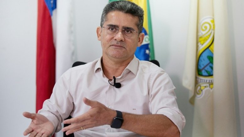 Sem distanciamento, situação sanitária seria "muito pior", afirma prefeito de Manaus