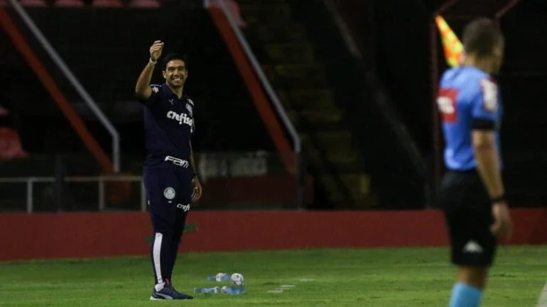 Sport pede anulação da partida com o Palmeiras e fim do uso do VAR nos seus jogos