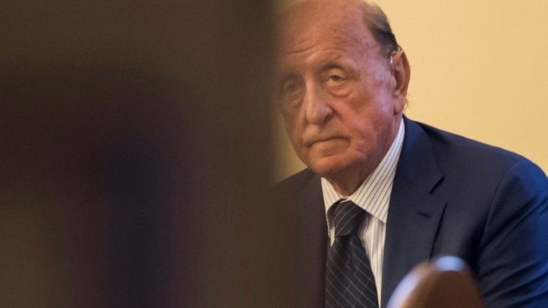 Ex-presidente do banco do Vaticano é condenado a quase nove anos de prisão