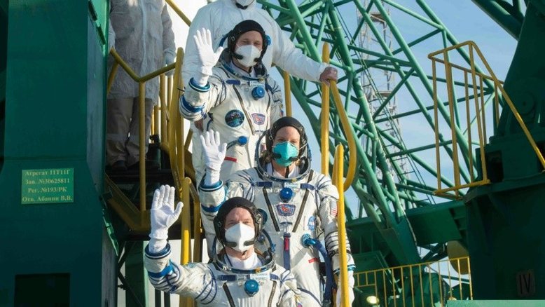 Rússia faz vacinação em massa em seu centro de treinamento de cosmonautas