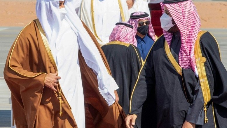 Líderes do Golfo se reúnem na Arábia Saudita para resolver crise com Catar