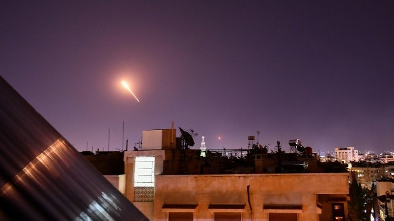 Quatro civis mortos por mísseis disparados por Israel na Síria (imprensa estatal)