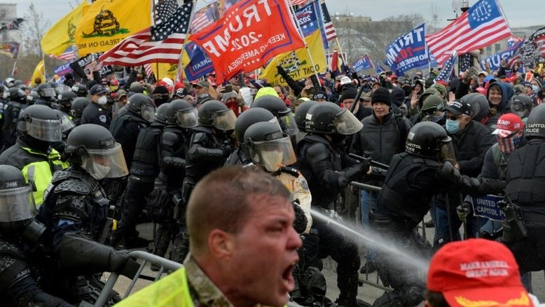 Washington terá toque de recolher às 18h por caos em protesto pró-Trump