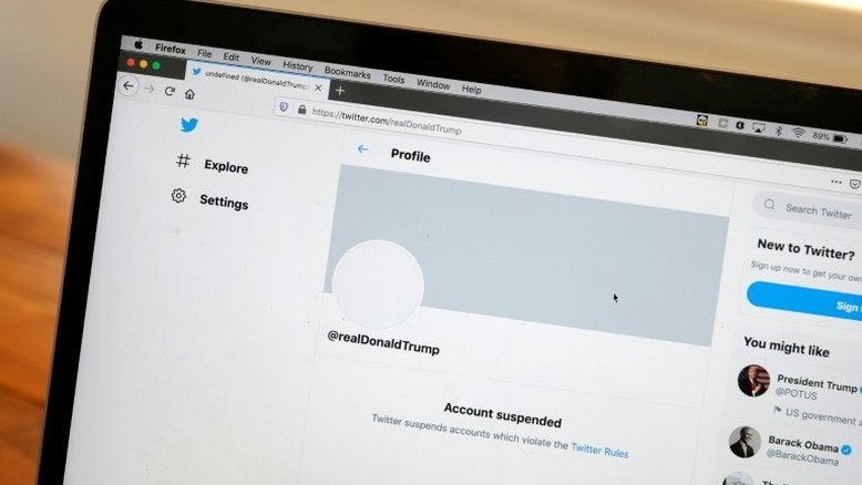 Twitter suspende 70 mil contas vinculadas à conspiração pró-Trump QAnon