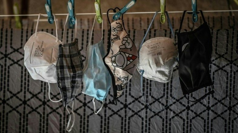 Variantes do coronavírus exigem máscaras mais evoluídas?