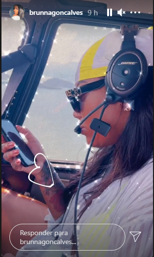 Brunna Gonçalves anda de helicóptero junto de Ludmilla e revela: "Morro de medo"