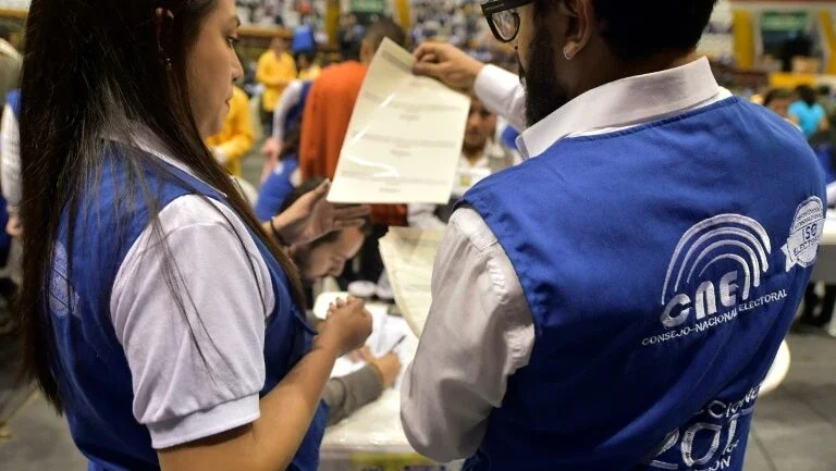 Pandemia mudará a forma de votar nas eleições de fevereiro no Equador